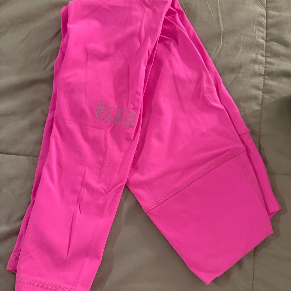 FLEO Pink Leggings